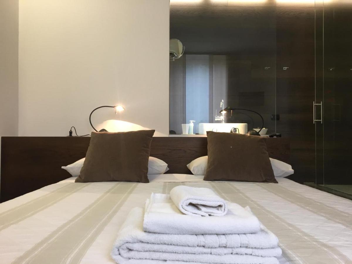 B&B Marge Oltrona di San Mamette Екстериор снимка
